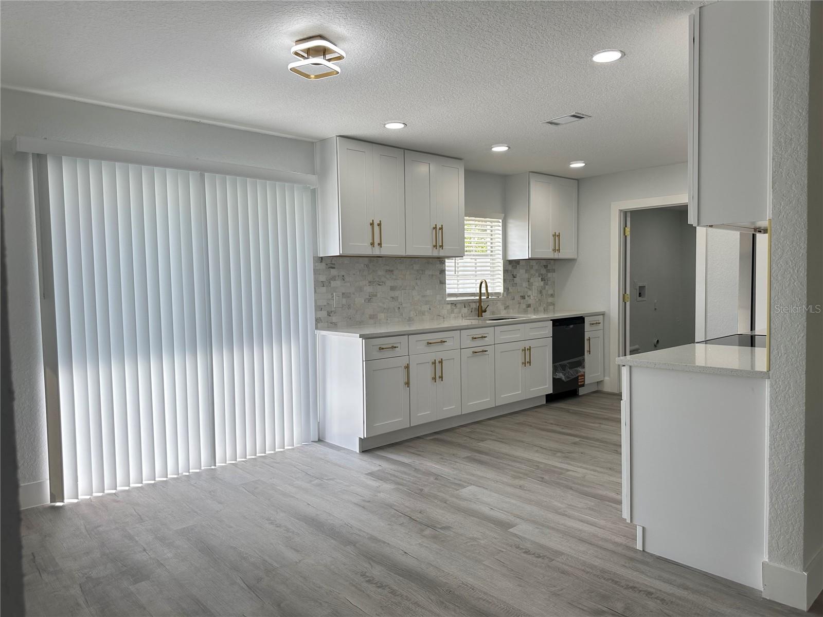 THE GROVES NORTH - Residential
