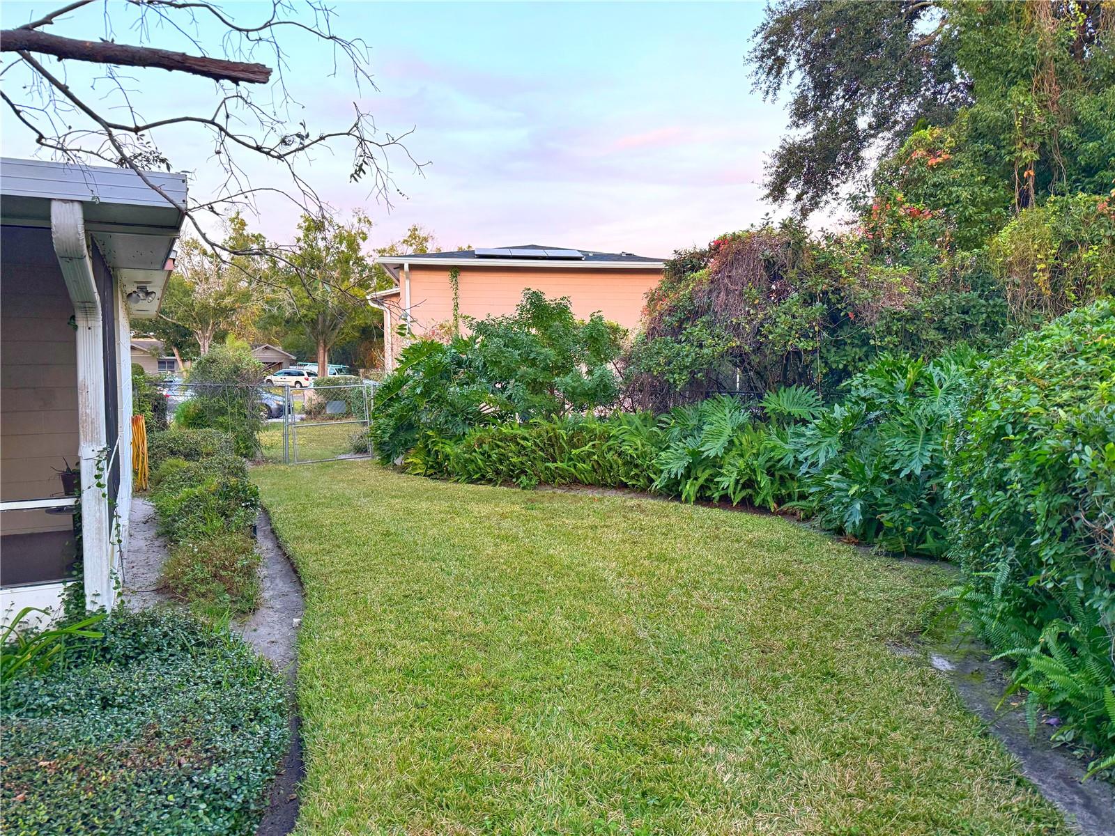 TEALWOOD COVE FIRST ADD - Residential