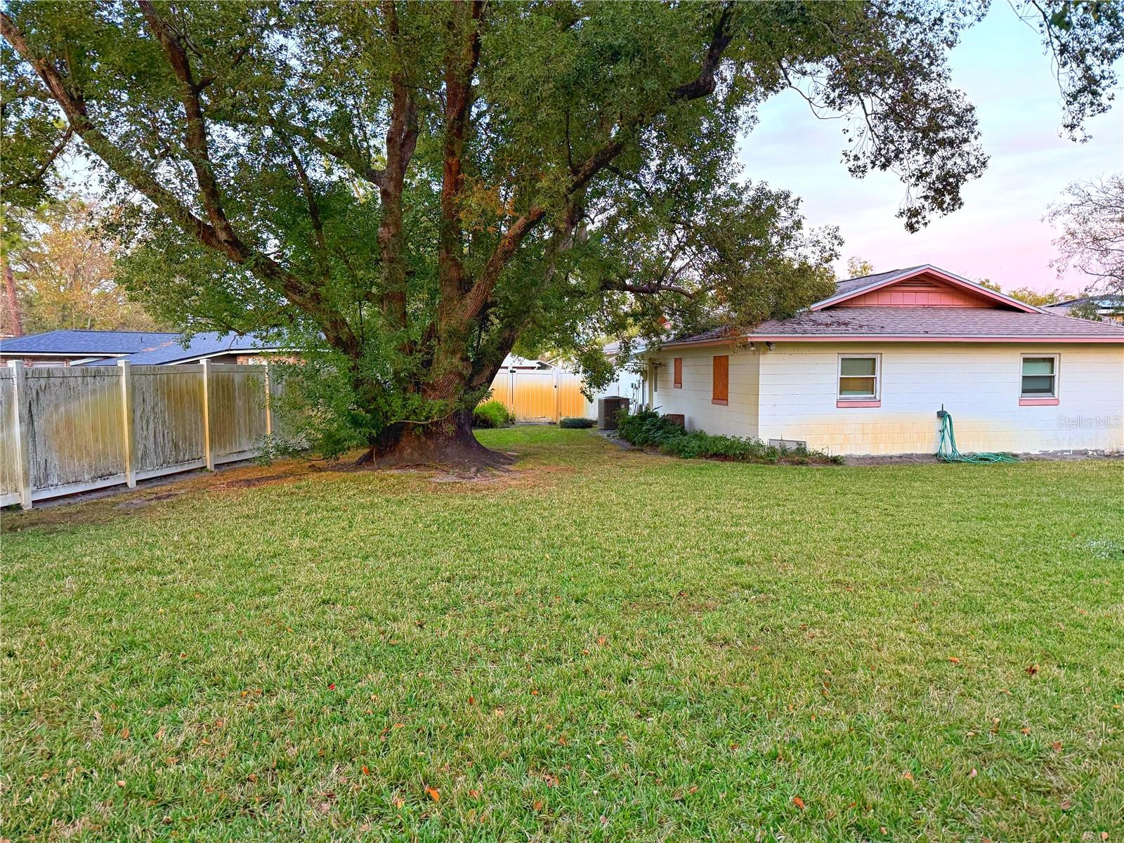 TEALWOOD COVE FIRST ADD - Residential