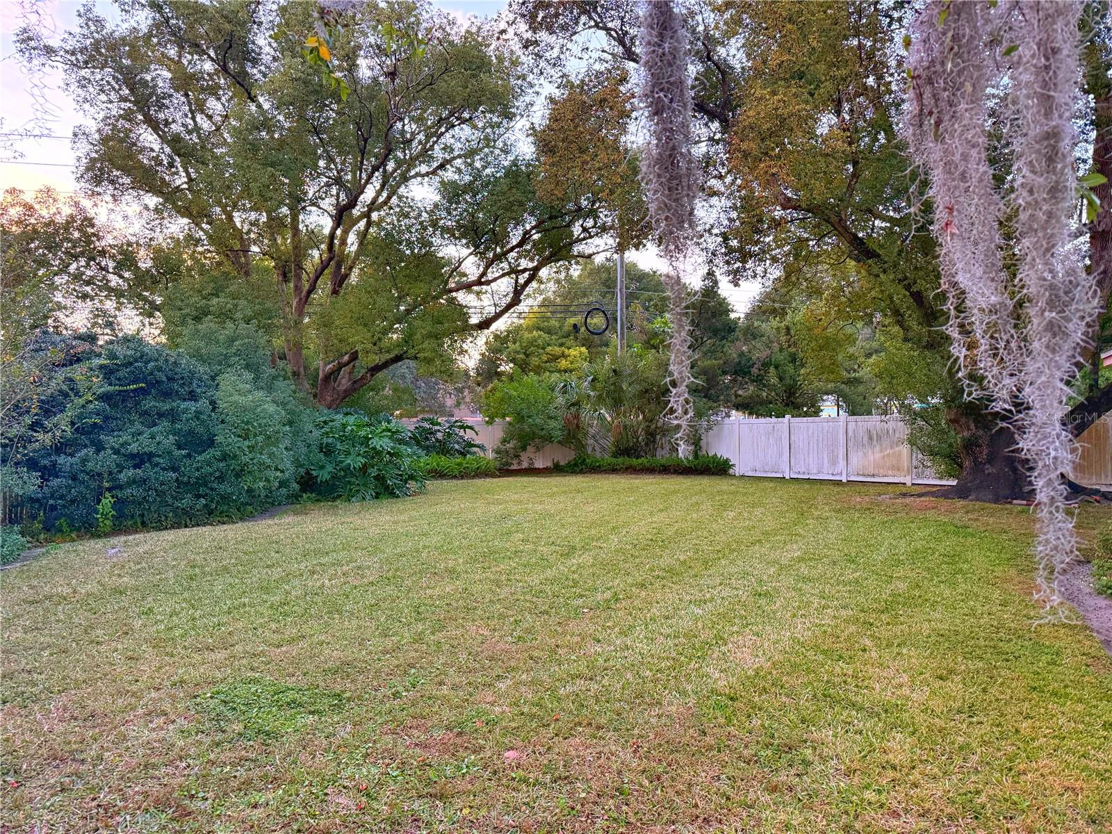 TEALWOOD COVE FIRST ADD - Residential