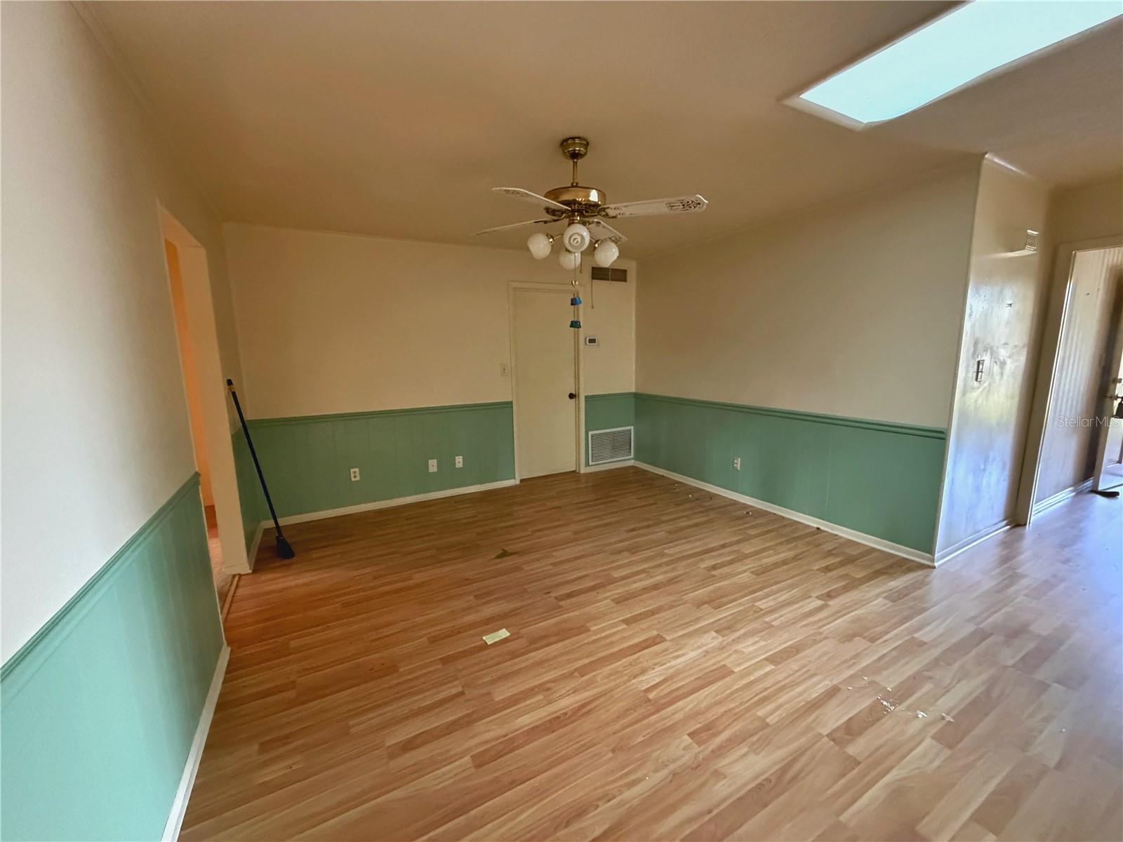 TEALWOOD COVE FIRST ADD - Residential