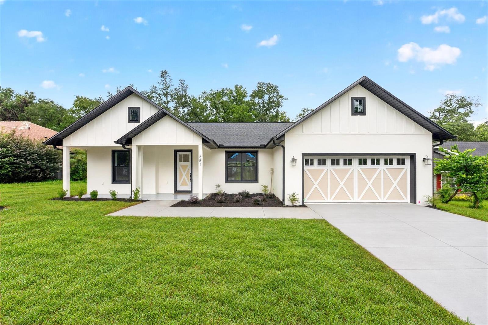381 CARRIAGE LANE