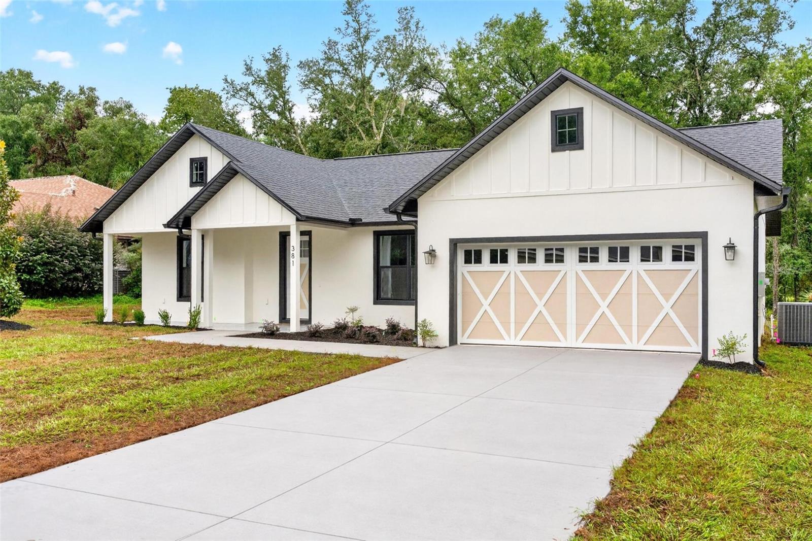 381 CARRIAGE LANE