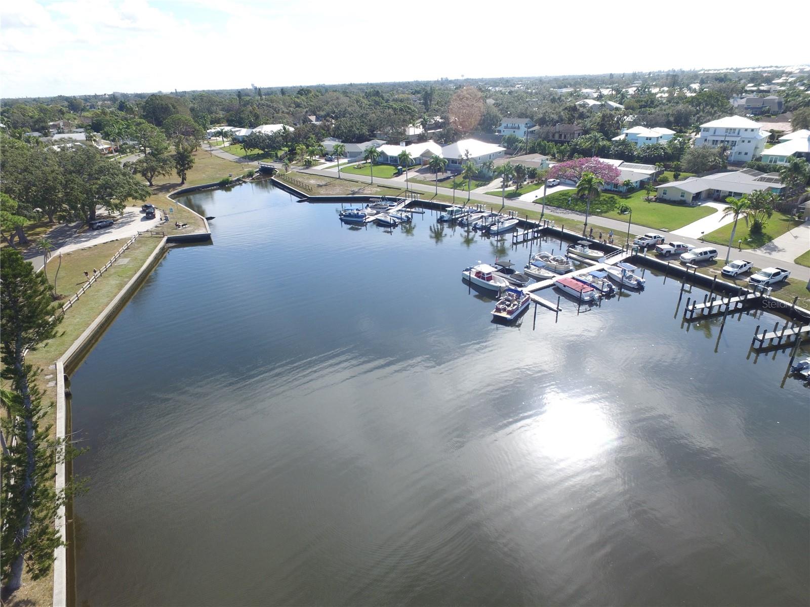 PALMA SOLA PARK - Residential