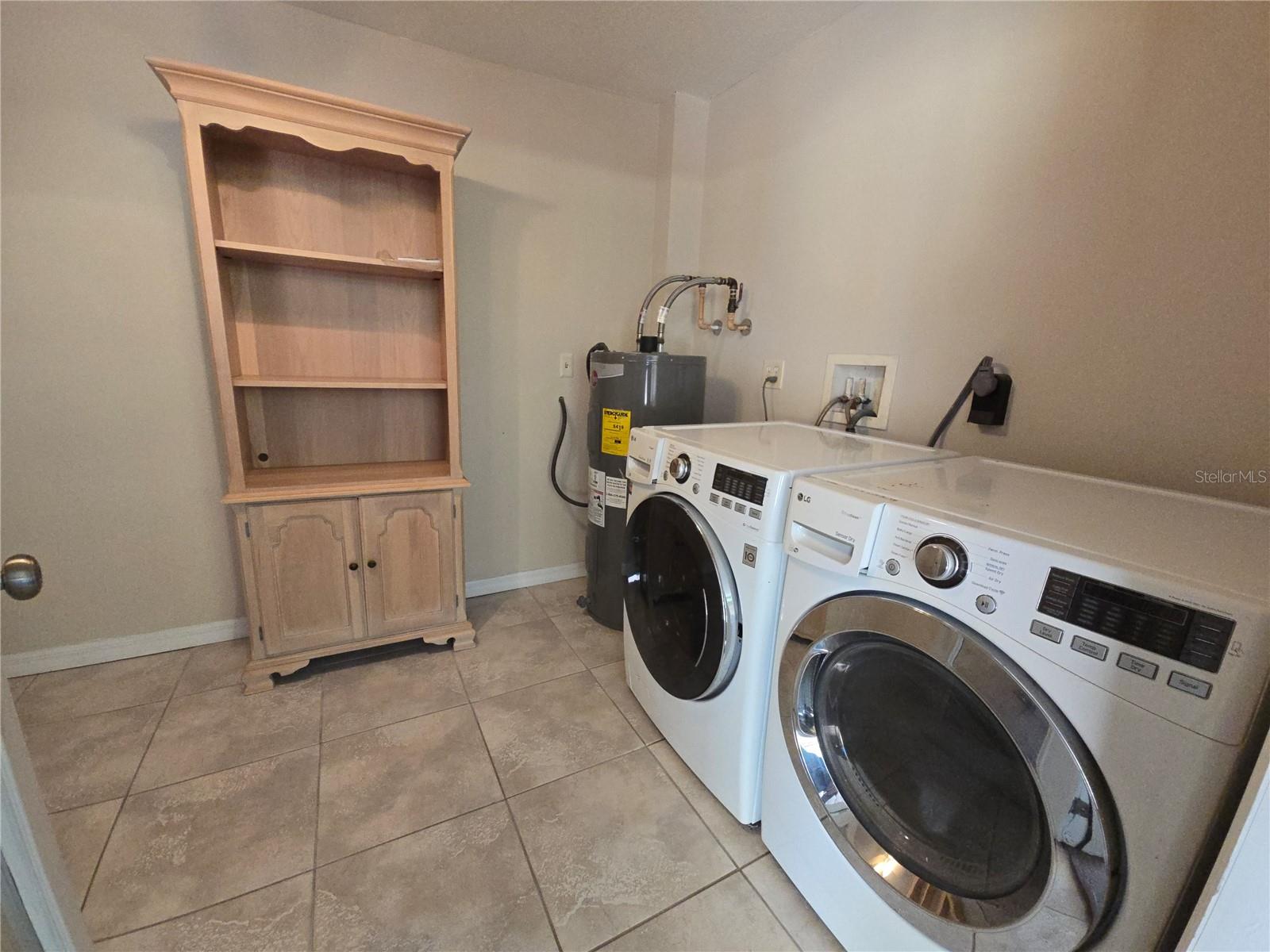 PALMA SOLA PARK - Residential