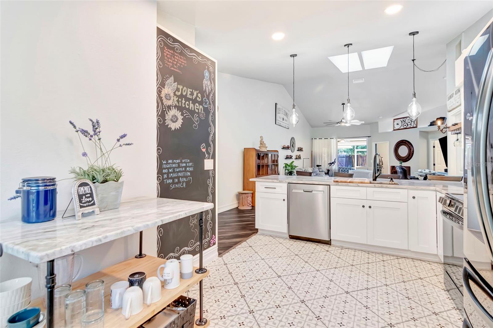 BROOKFIELD - Residential