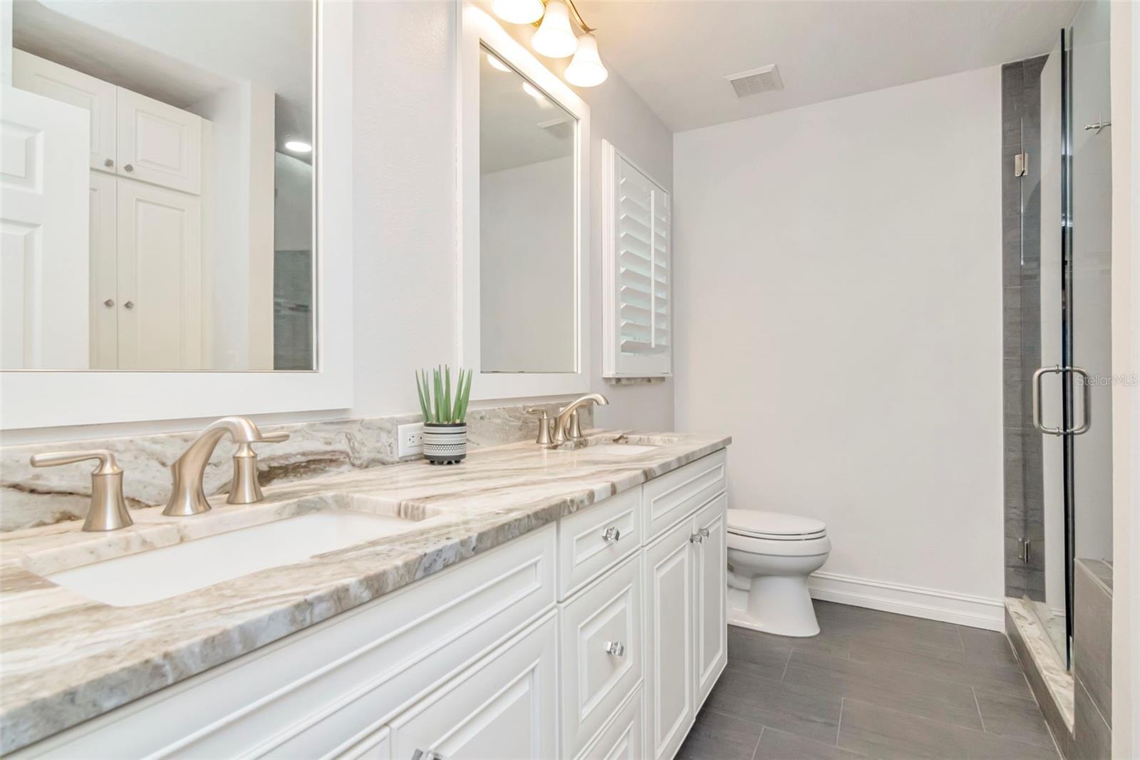 BROOKFIELD - Residential