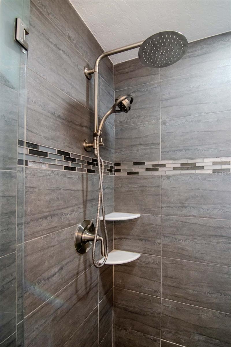 BROOKFIELD - Residential