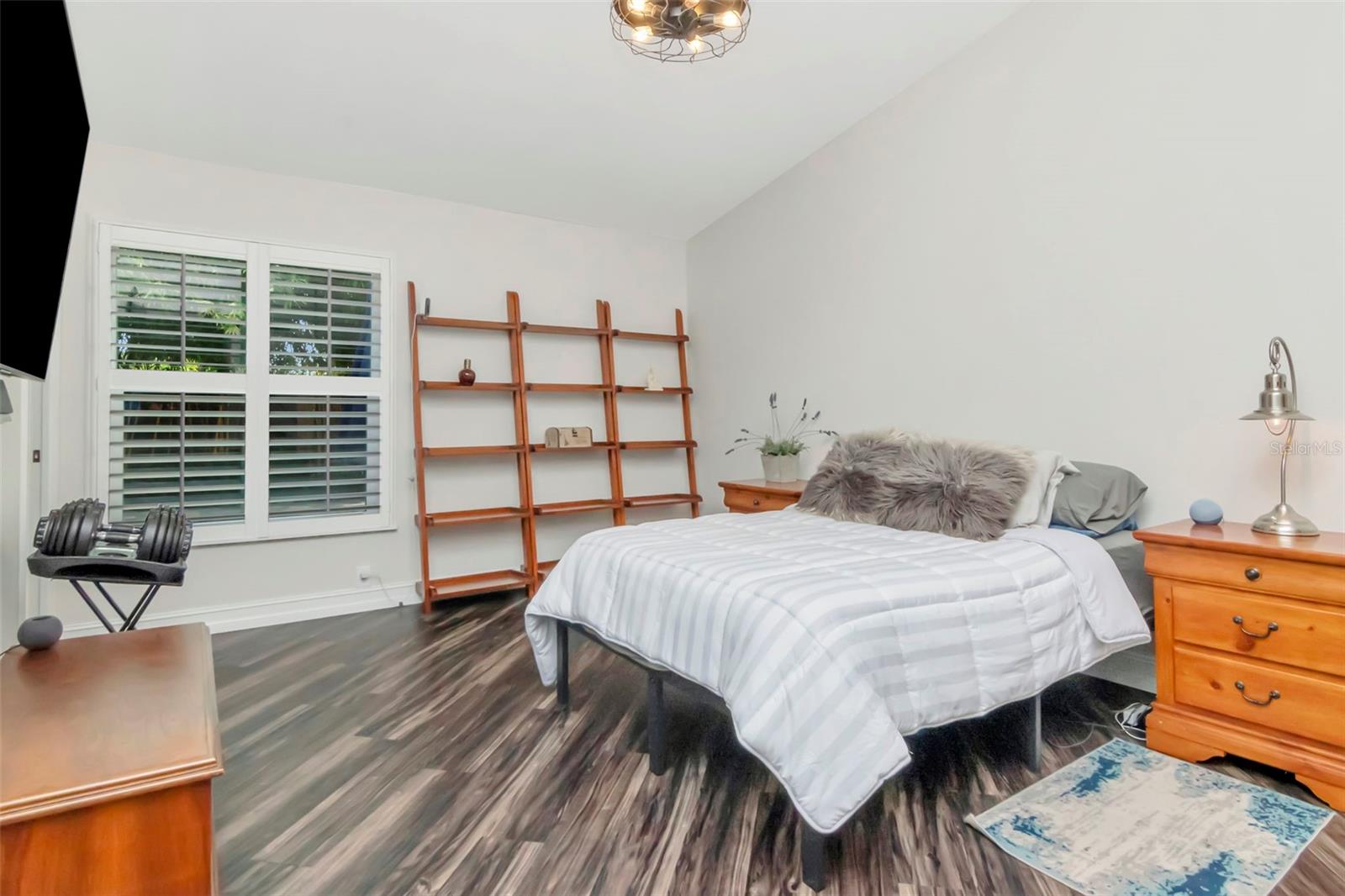 BROOKFIELD - Residential