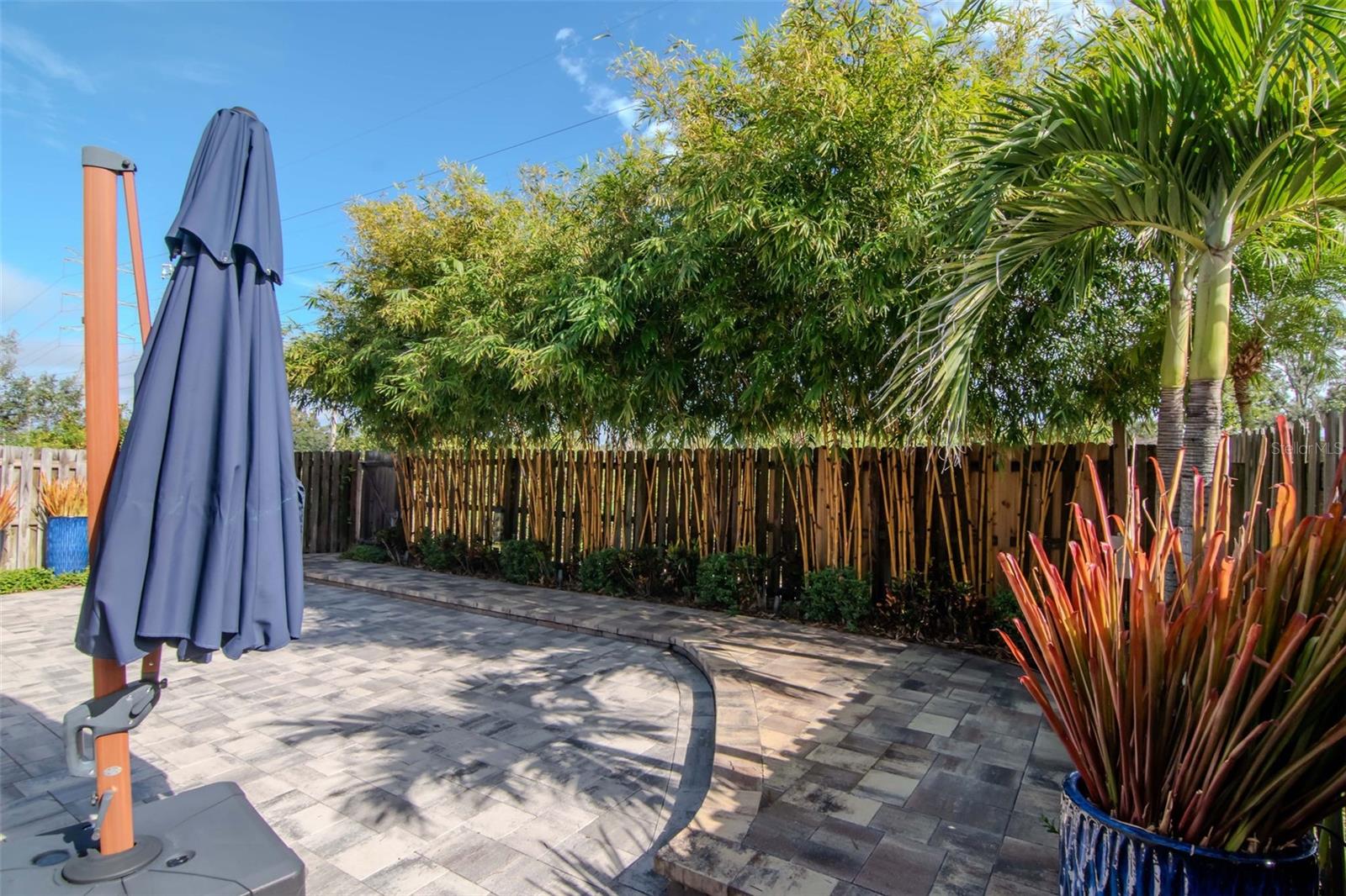 BROOKFIELD - Residential