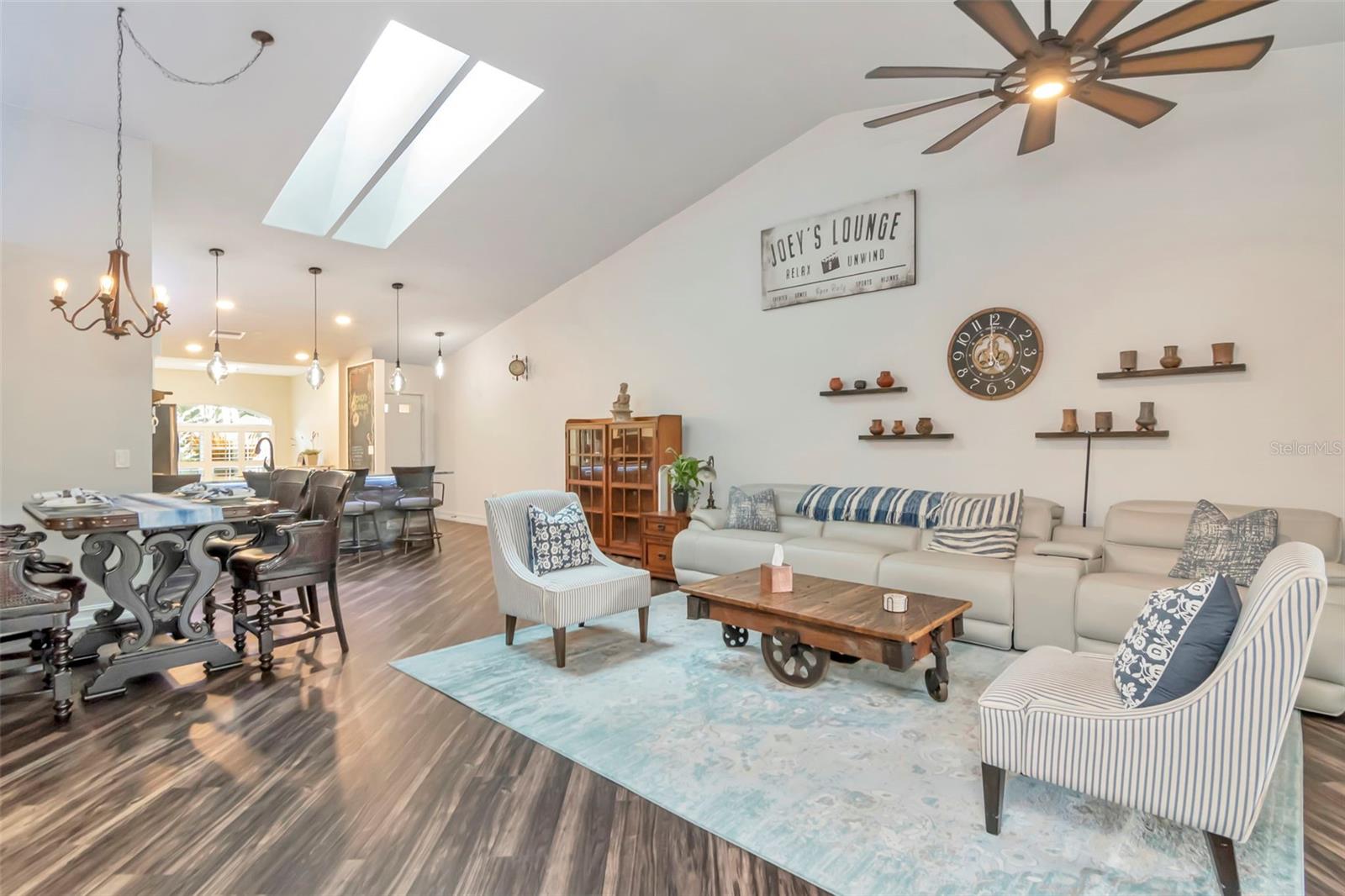 BROOKFIELD - Residential