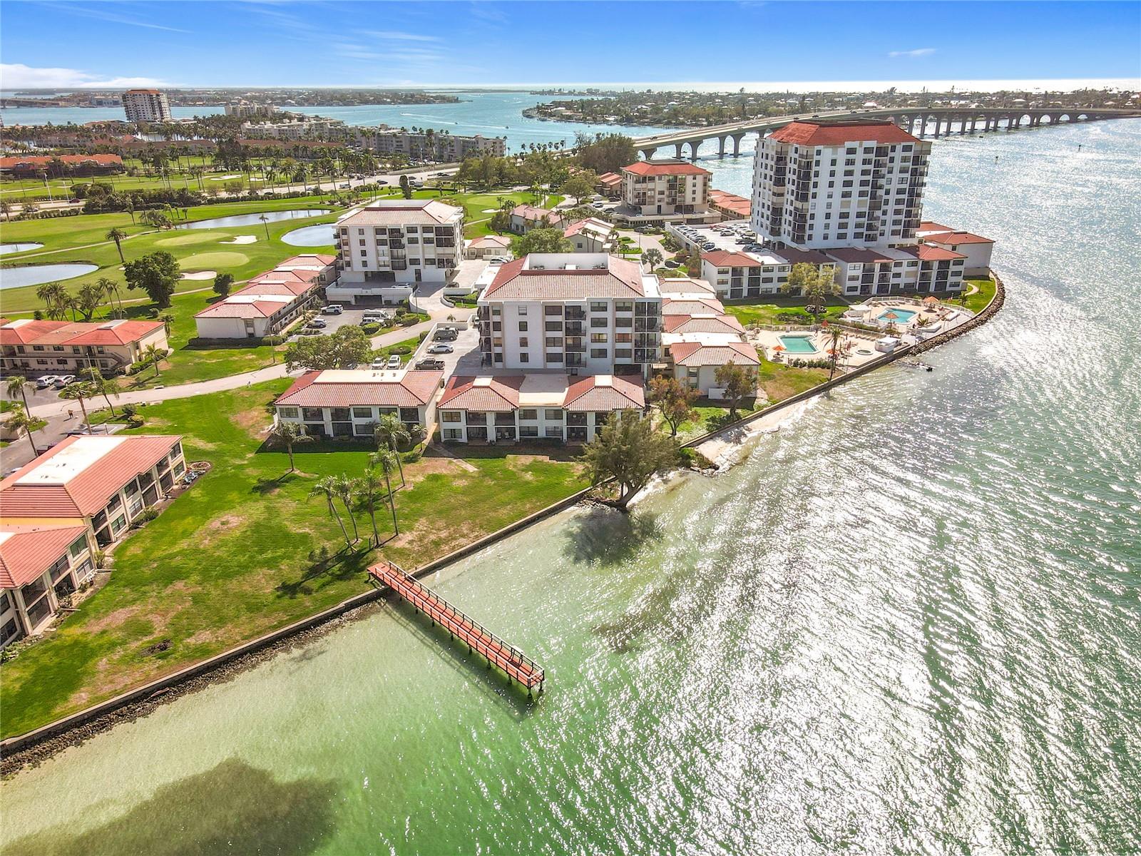 CASA DEL MAR CONDO III - Residential