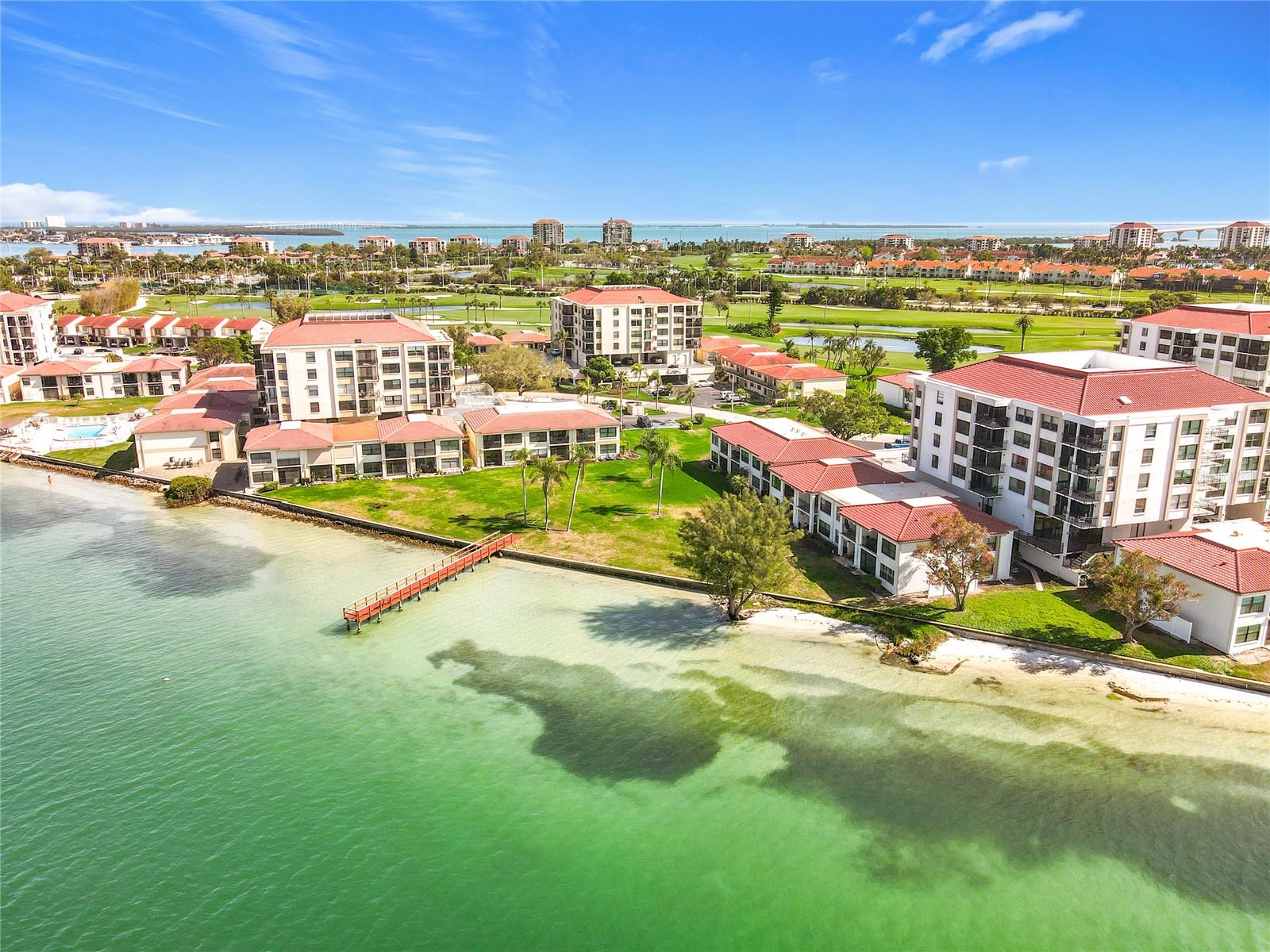 CASA DEL MAR CONDO III - Residential