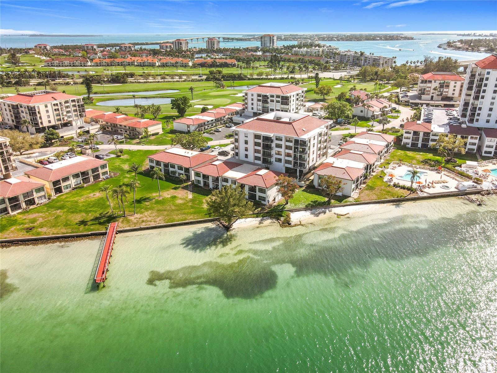 CASA DEL MAR CONDO III - Residential