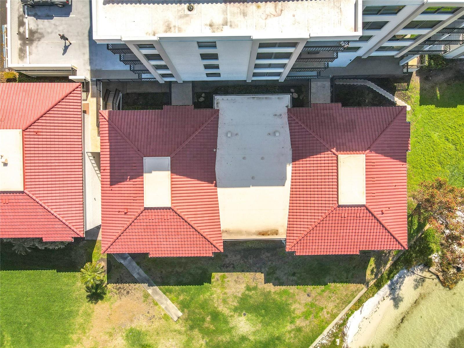 CASA DEL MAR CONDO III - Residential