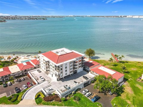 6211 SUN BOULEVARD 211 TIERRA VERDE FL 33715