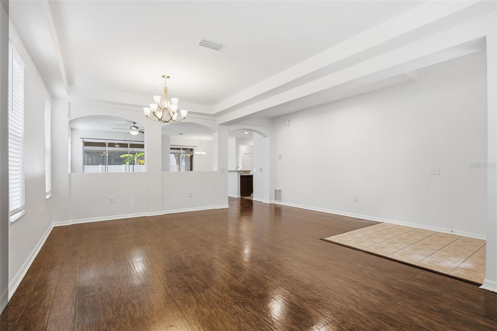 CROSBY CROSSINGS - Residential