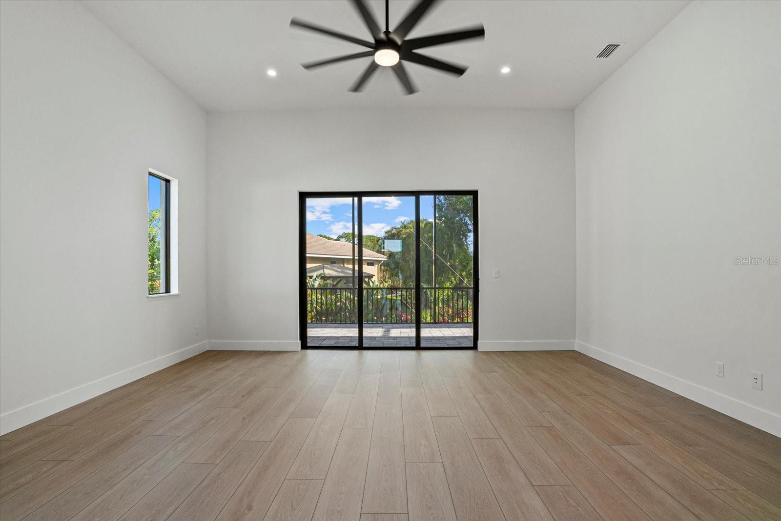 LAUREL LANDINGS ESTATES - Residential