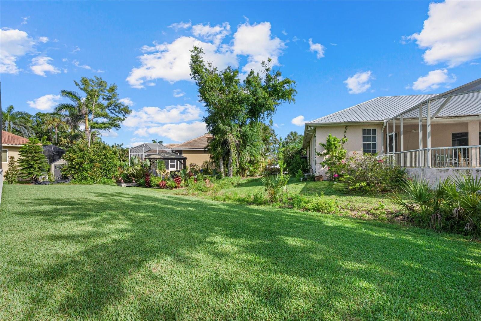 LAUREL LANDINGS ESTATES - Residential