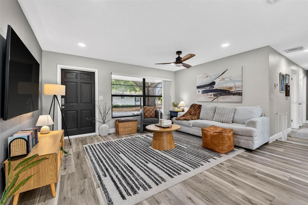 Photo of 6501 Livingston Avenue N, St Petersburg, FL 33702 (MLS # TB8453506)