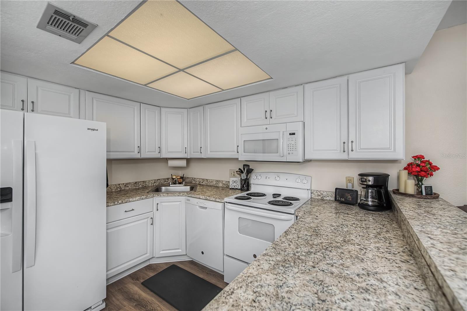 OAK FORREST - Residential