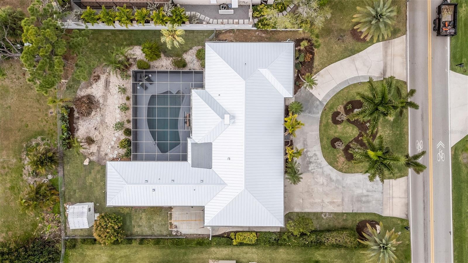 VENICE ISLAND NW OF DOWNTOWN W-622000 - Residential