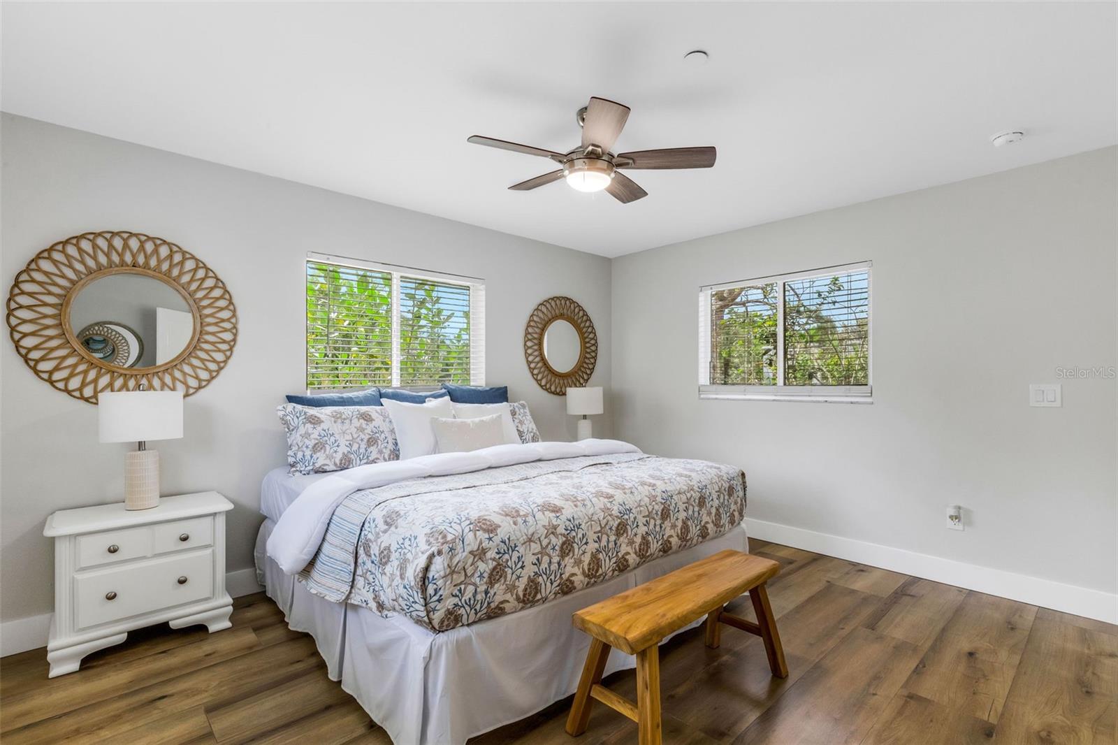 VENICE ISLAND NW OF DOWNTOWN W-622000 - Residential