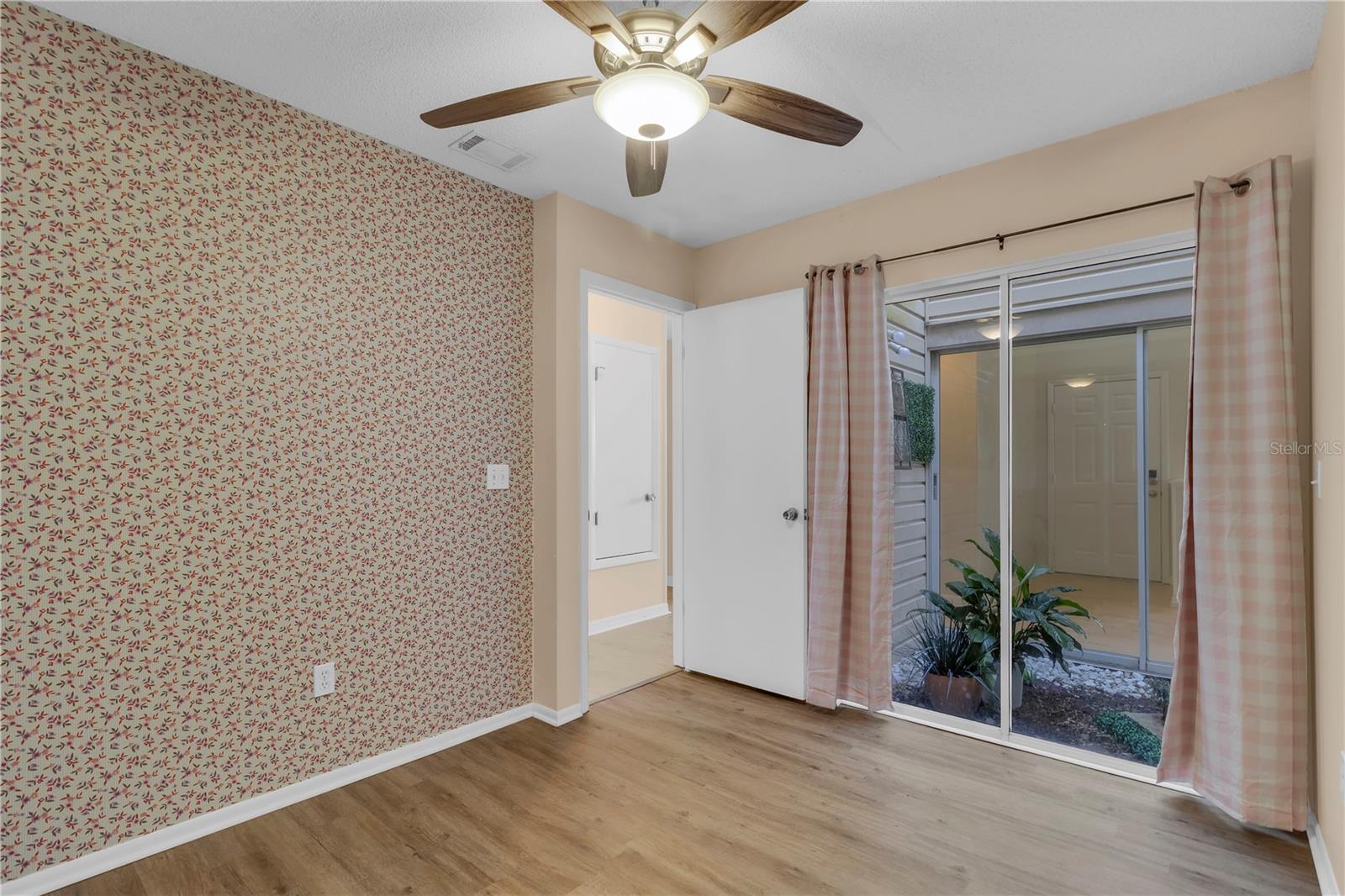 WESTLAKE MANOR UNIT 2B - Residential