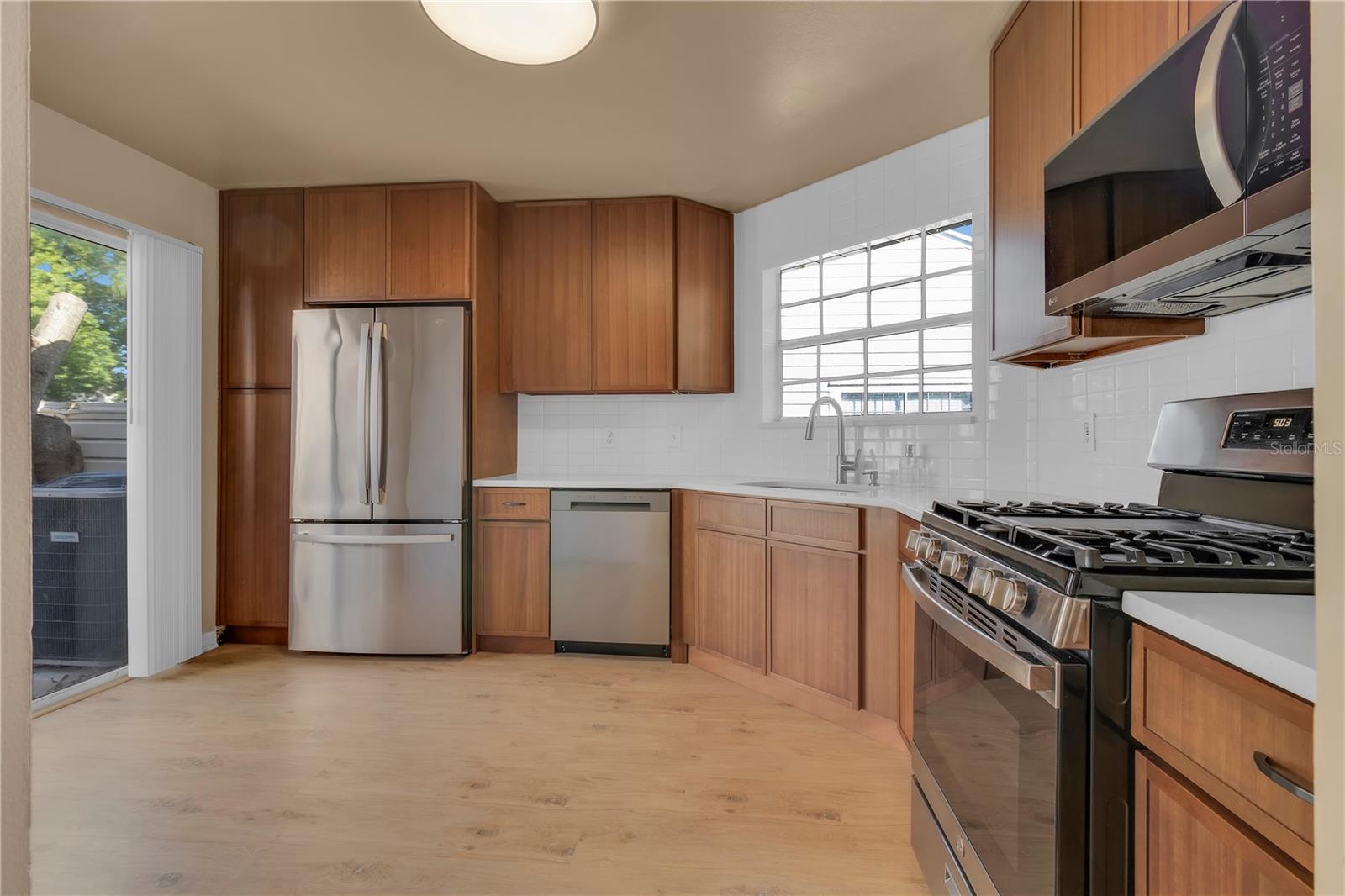 WESTLAKE MANOR UNIT 2B - Residential