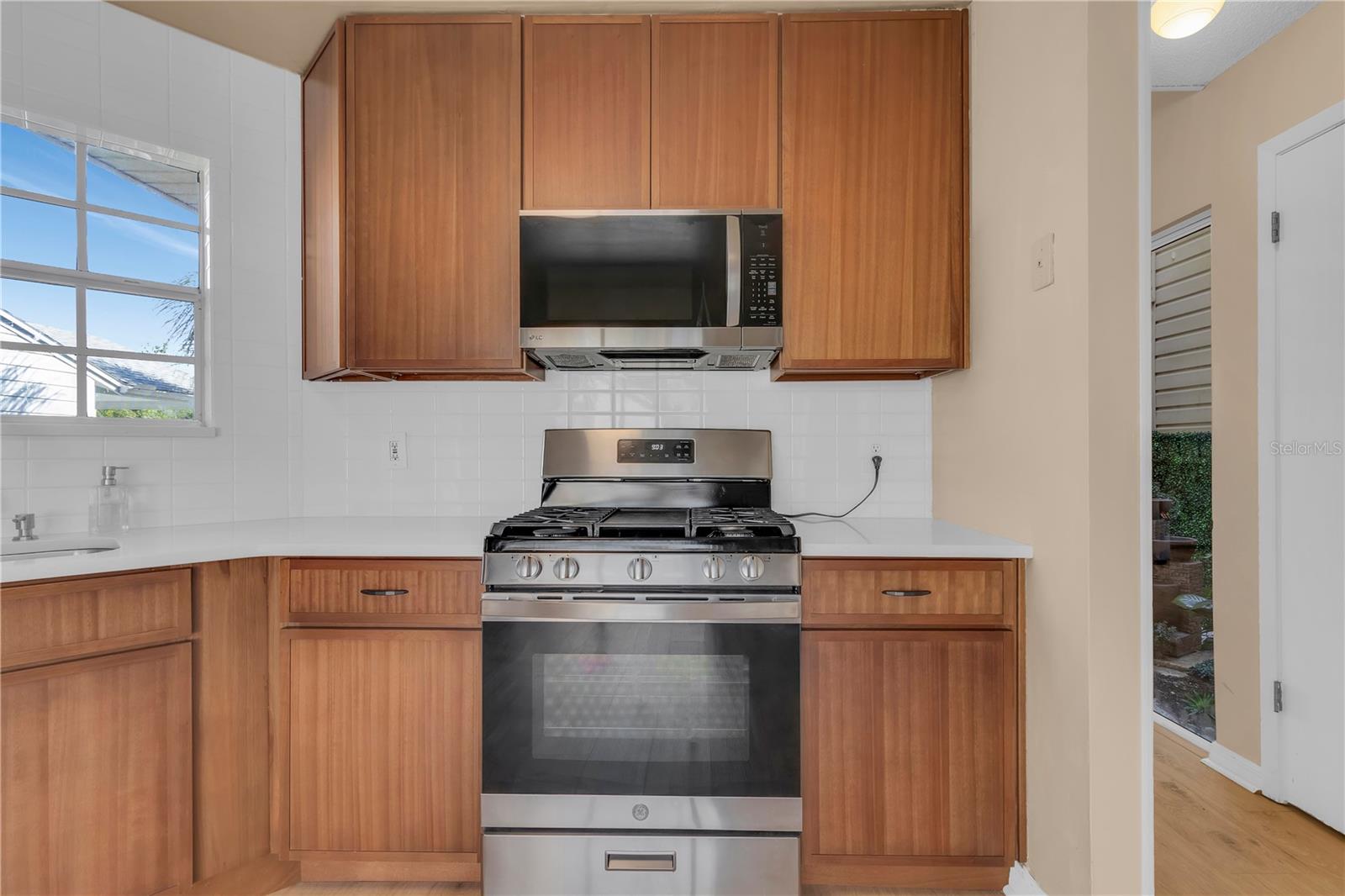 WESTLAKE MANOR UNIT 2B - Residential