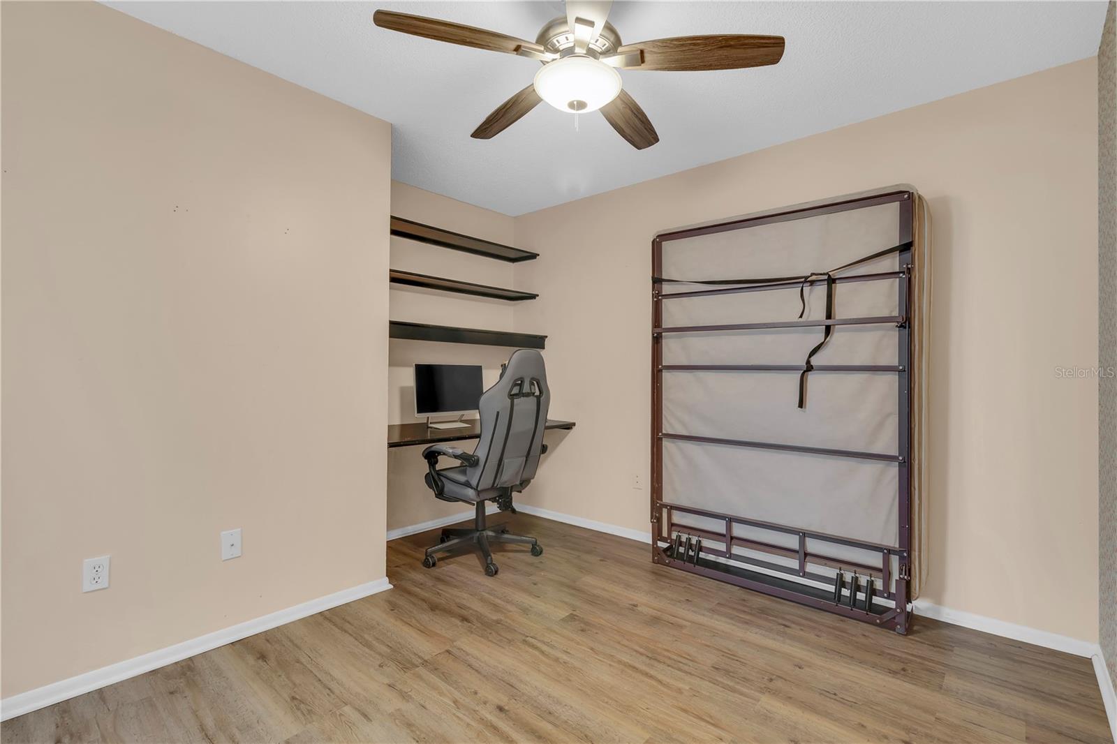 WESTLAKE MANOR UNIT 2B - Residential