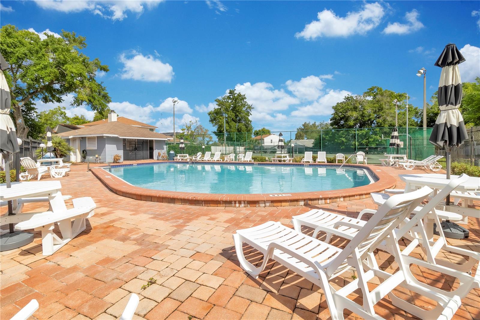 WESTLAKE MANOR UNIT 2B - Residential