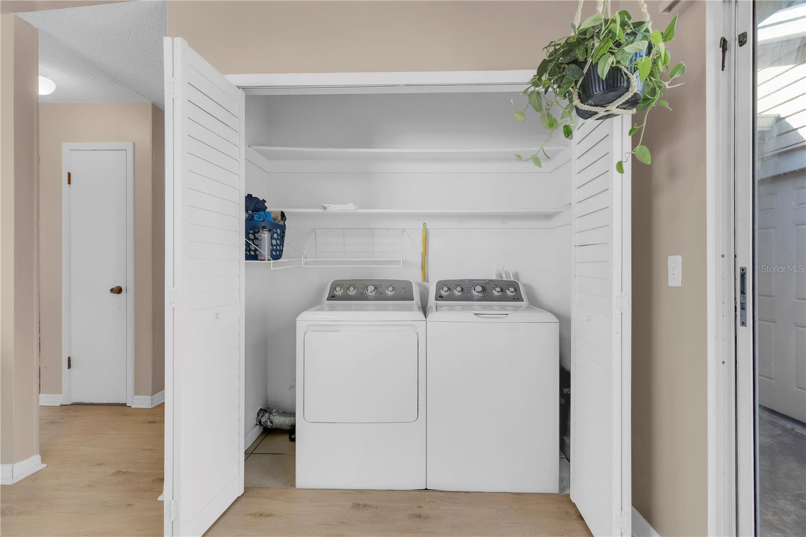 WESTLAKE MANOR UNIT 2B - Residential