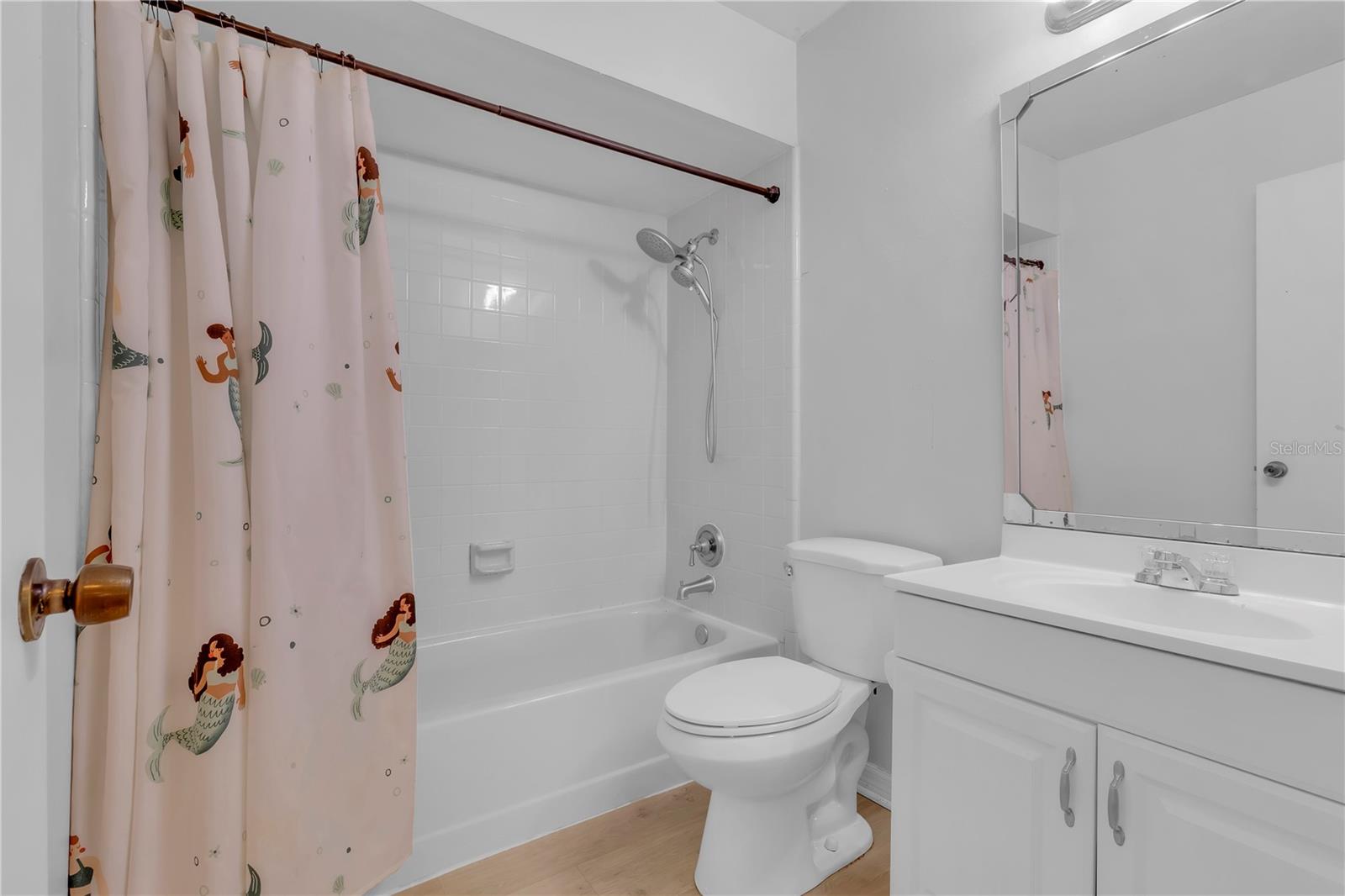 WESTLAKE MANOR UNIT 2B - Residential