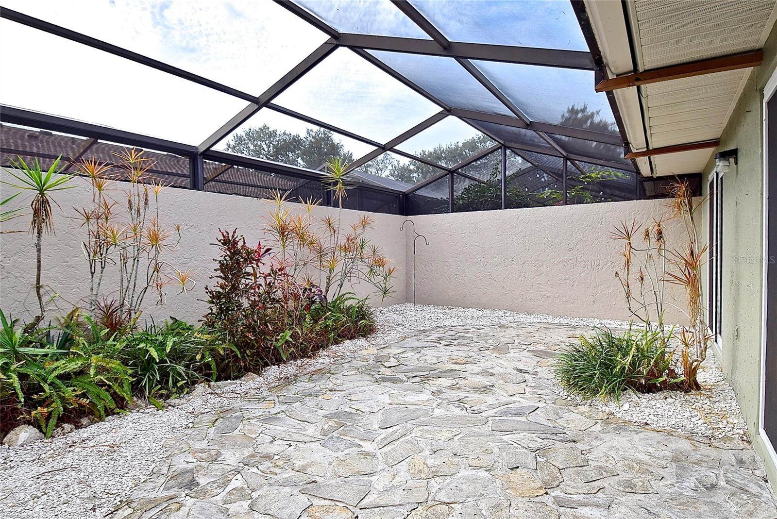 COURTYARD VILLAS - Residential