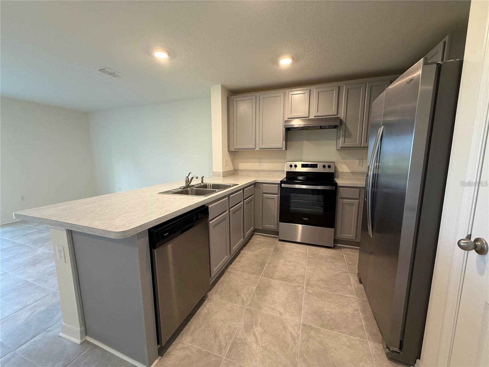 BUENA LAGO PH 1 & 2 - Residential Lease