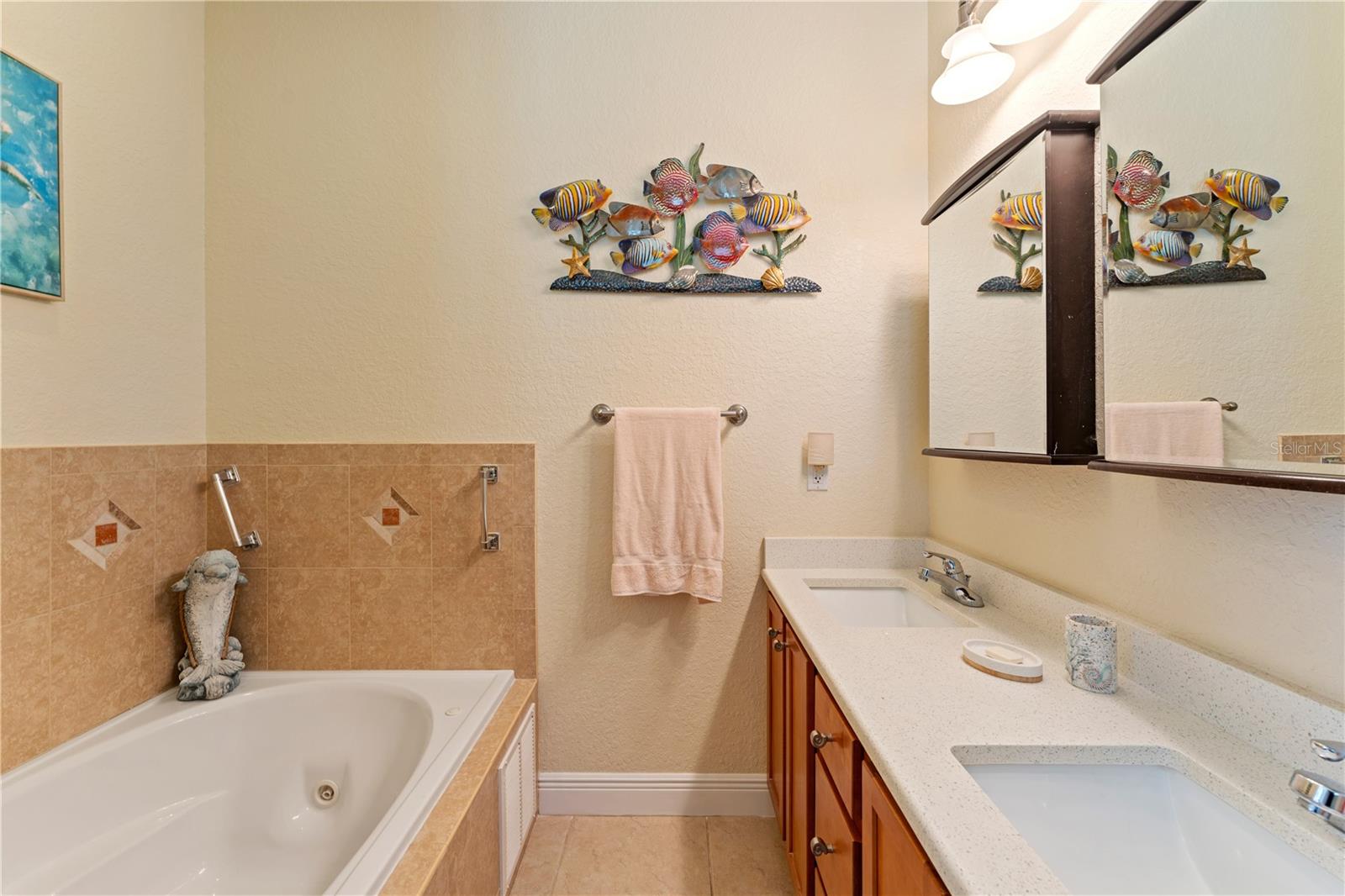 SUNSET POINTE ON - Residential