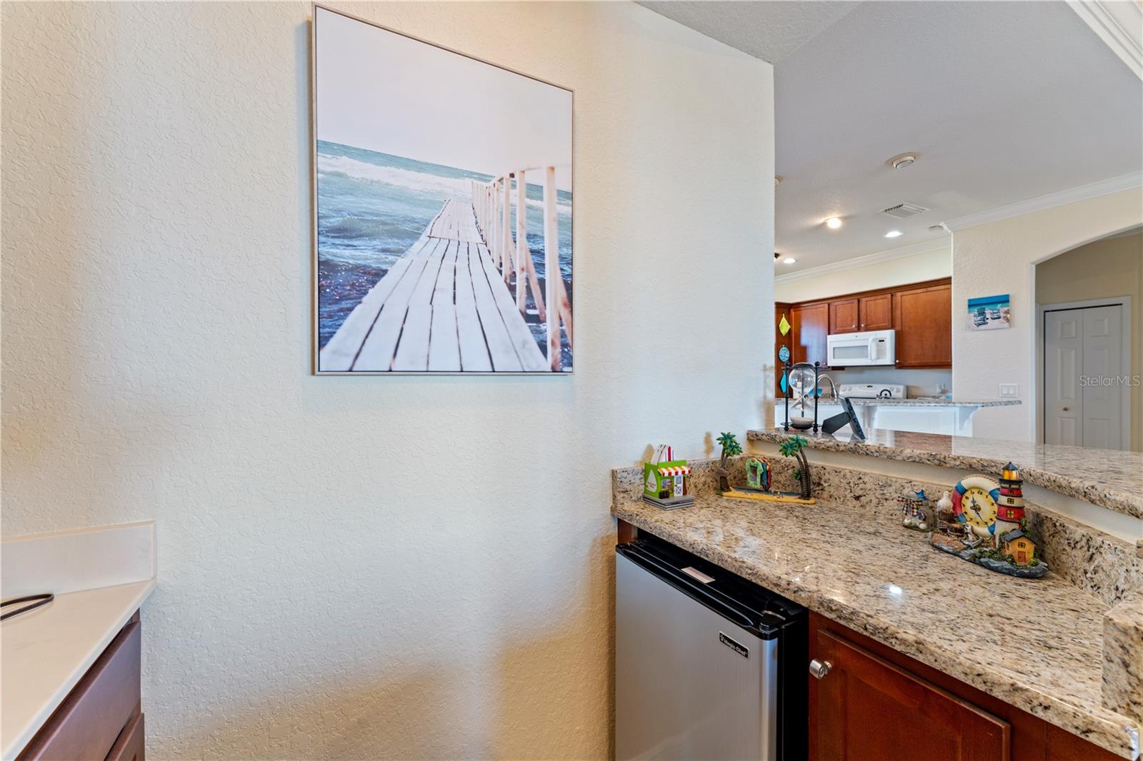 SUNSET POINTE ON - Residential