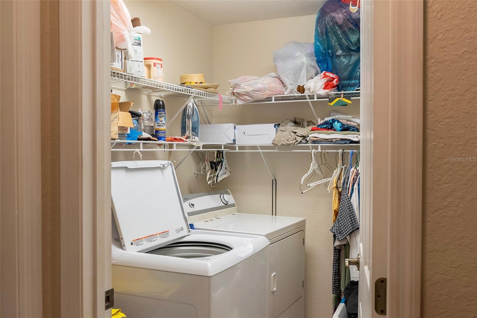 SILVER SPGS SHORES UN 08 - Residential