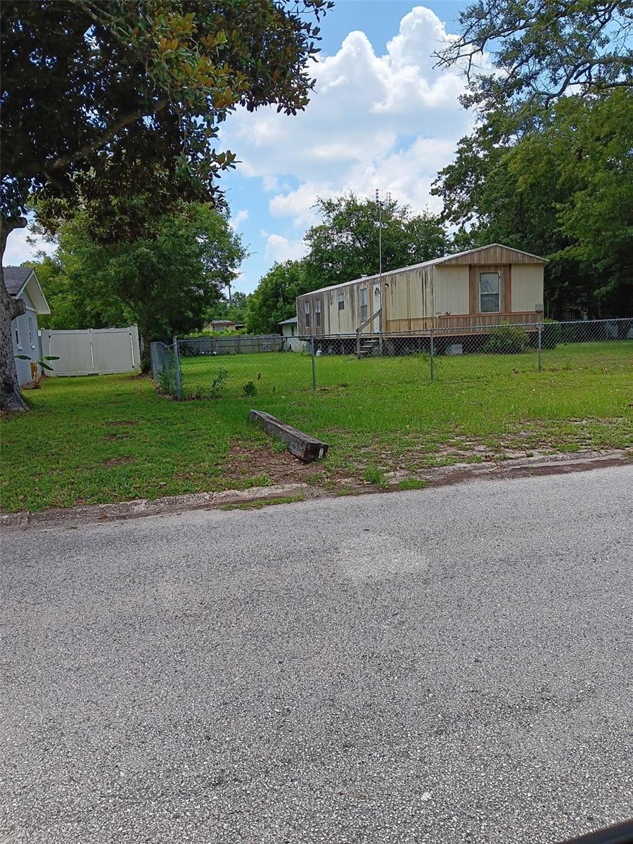 Photo of 2153 Sunrise Drive, Jacksonville, FL 32246 (MLS # OM727333)