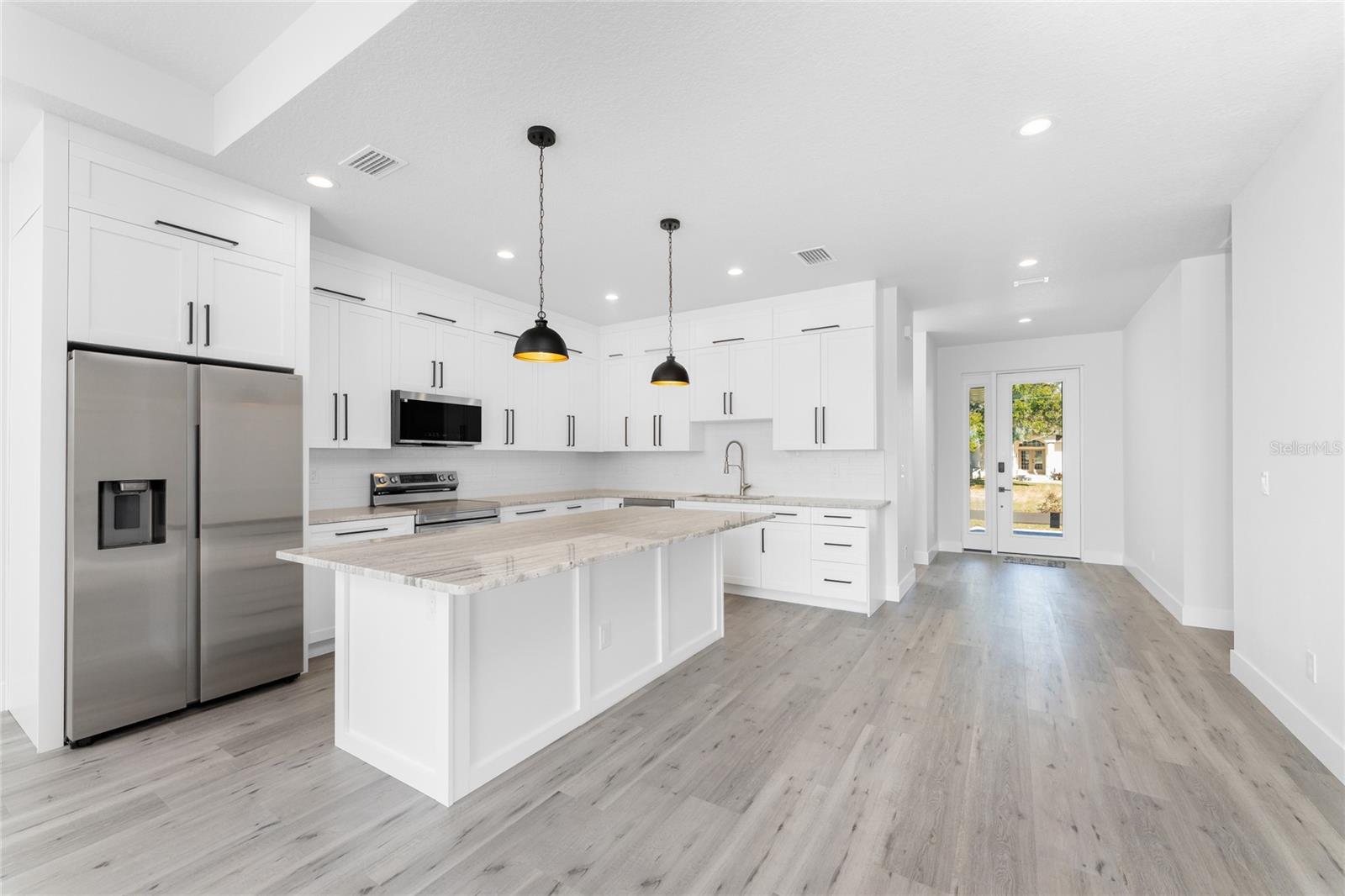 ROTONDA WEST PEBBLE BEACH - Residential