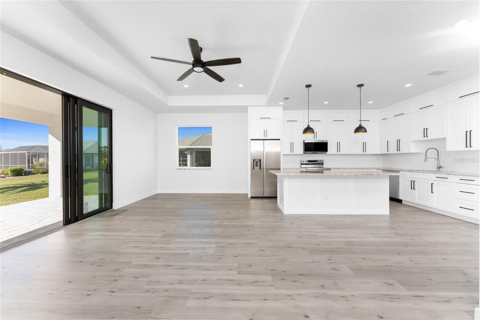 ROTONDA WEST PEBBLE BEACH - Residential