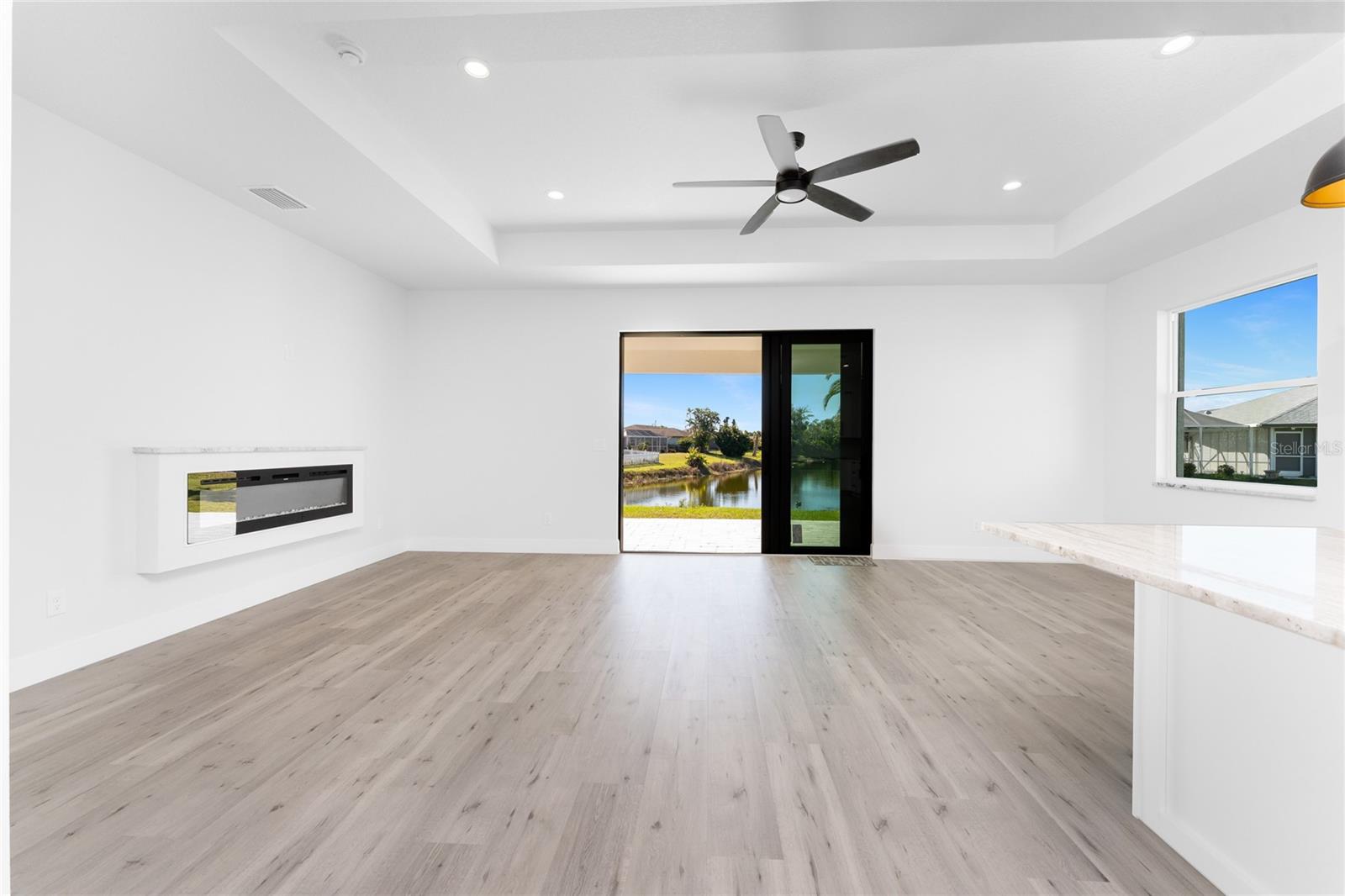 ROTONDA WEST PEBBLE BEACH - Residential