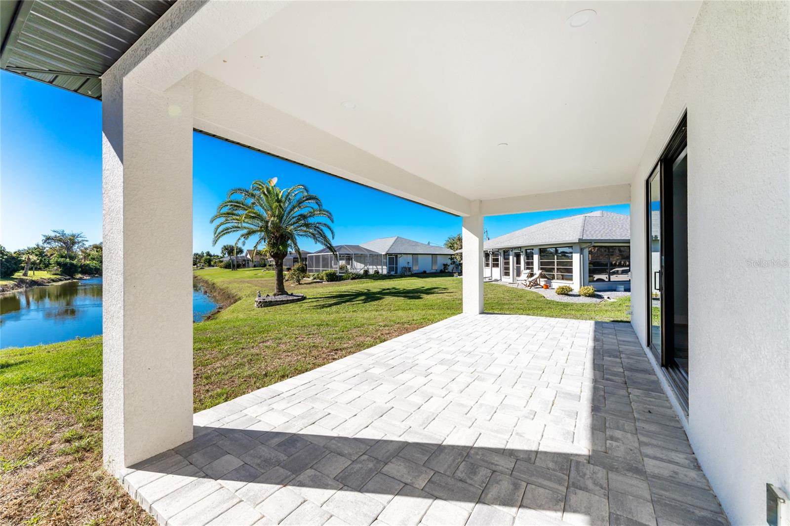 ROTONDA WEST PEBBLE BEACH - Residential