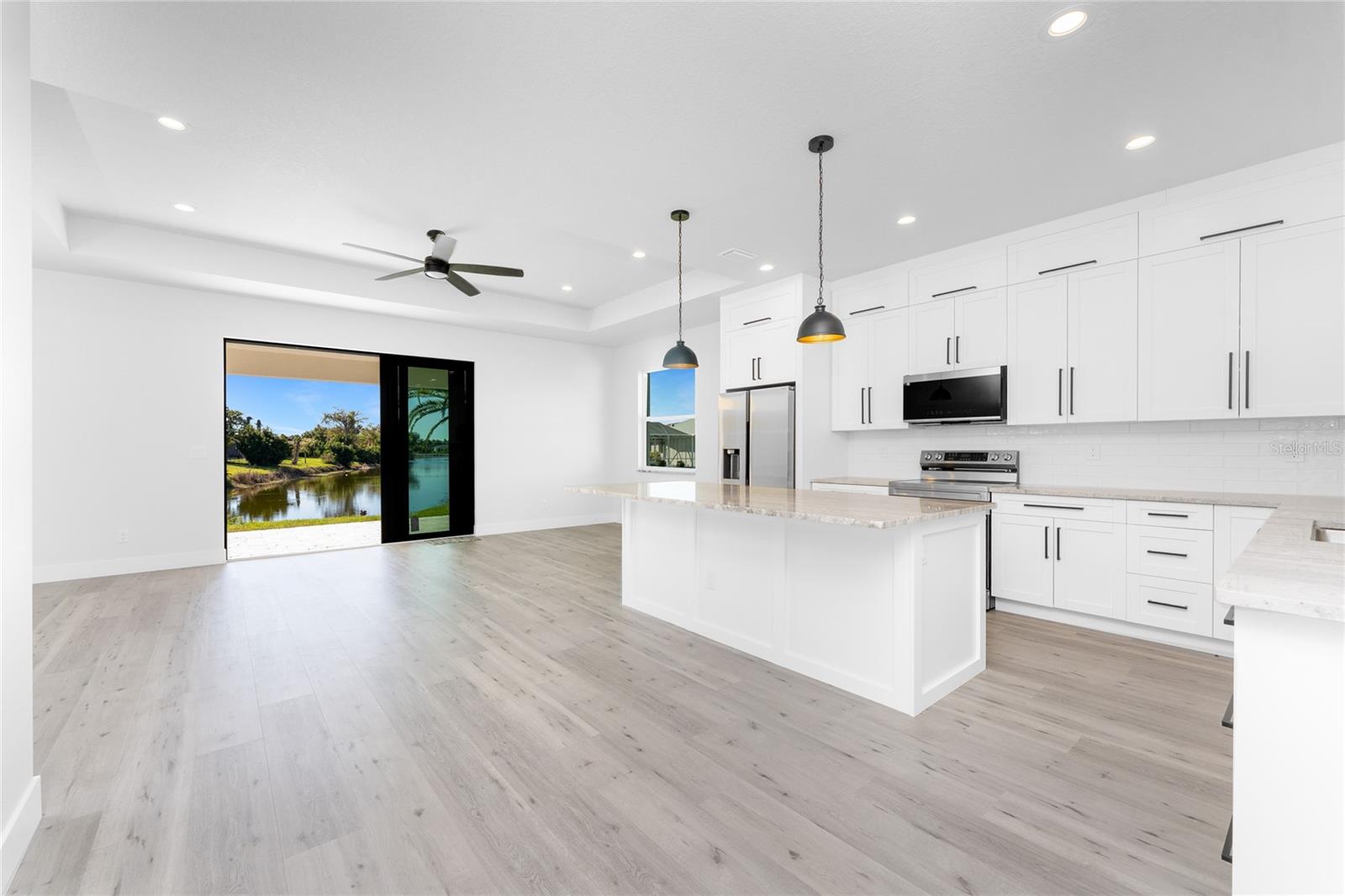 ROTONDA WEST PEBBLE BEACH - Residential