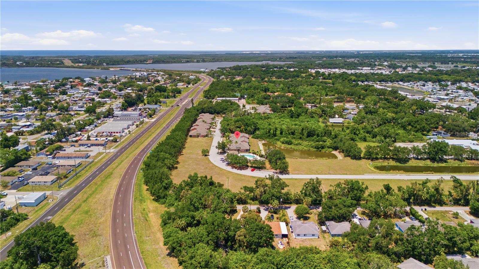 OAK TRAIL - Residential Lease