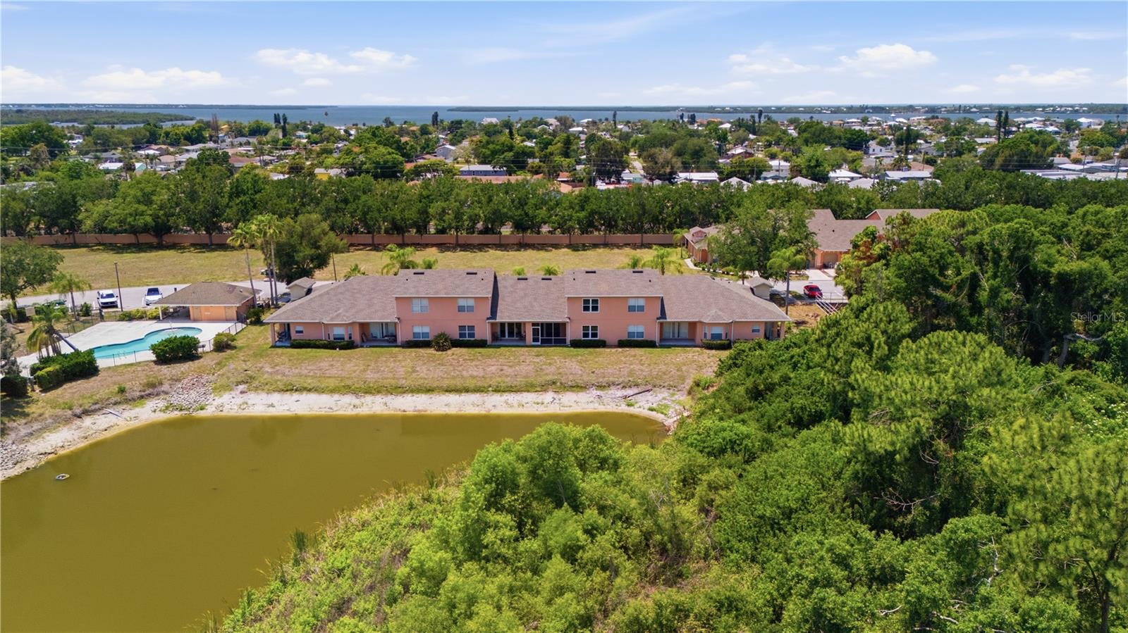 OAK TRAIL - Residential Lease