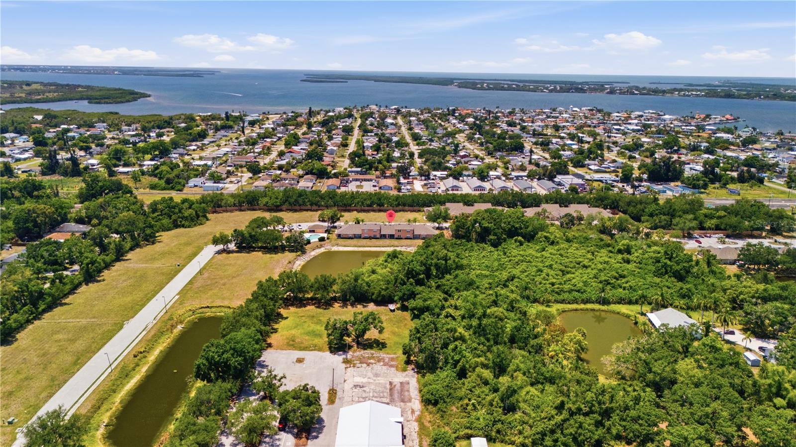 OAK TRAIL - Residential Lease