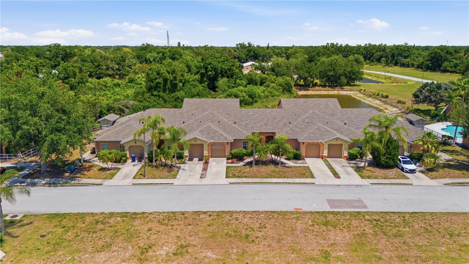 OAK TRAIL - Residential Lease