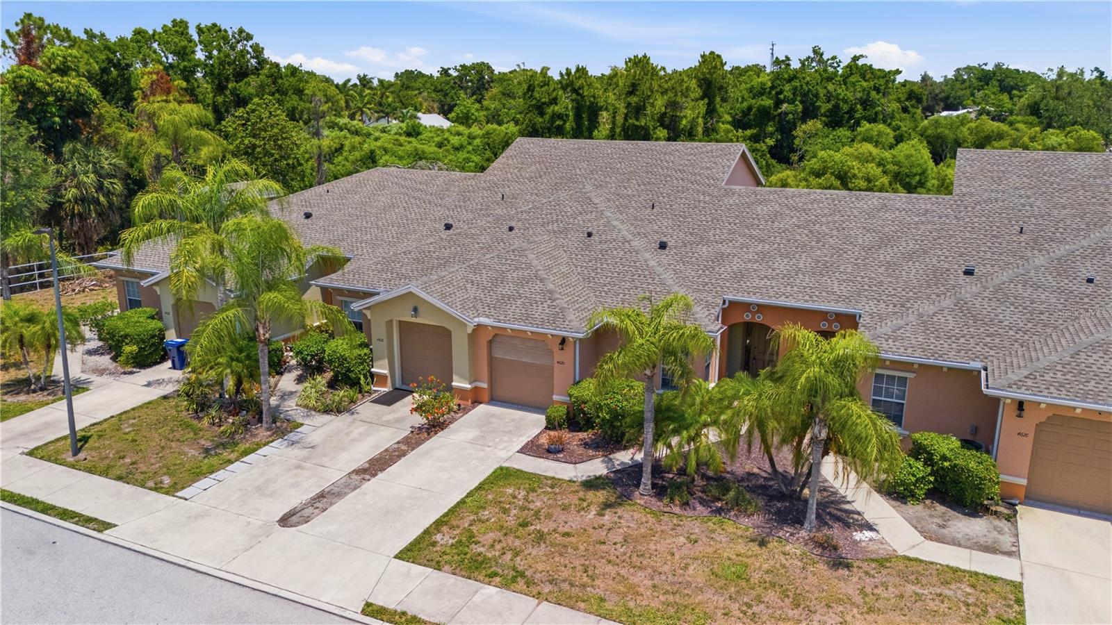 OAK TRAIL - Residential Lease